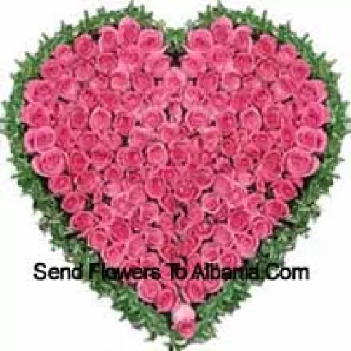 Arranjo em Forma de Coração com 101 Rosas Cor-de-Rosa